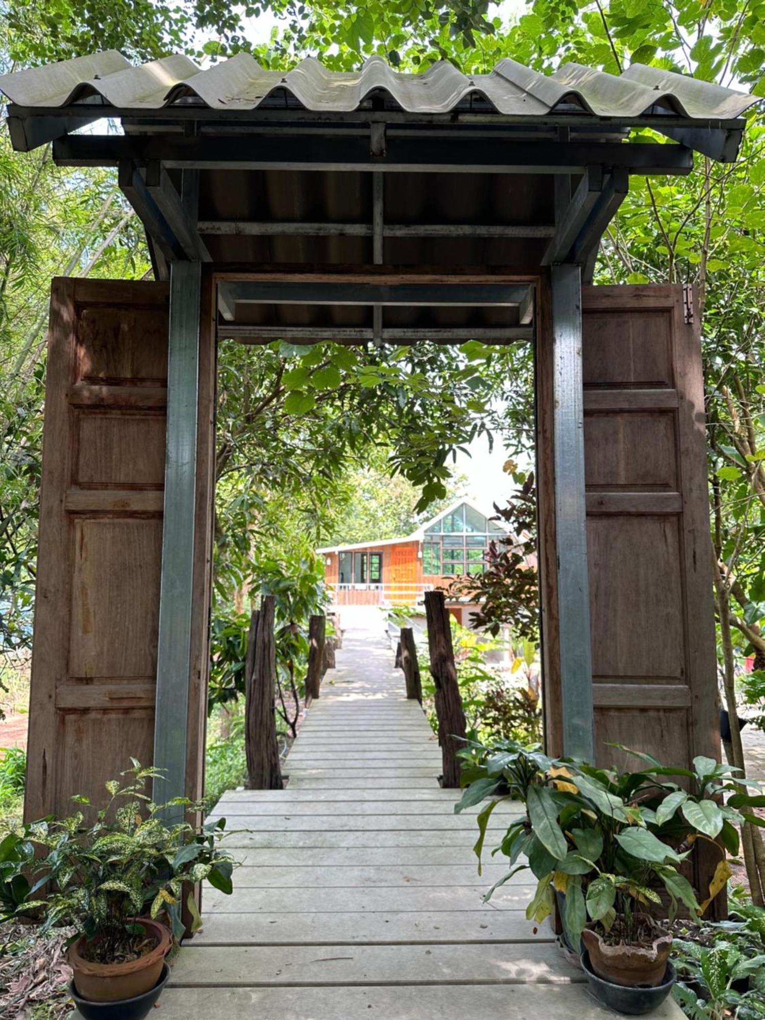 Baan Suan Duang Porn Resort Ban Phae  Zewnętrze zdjęcie